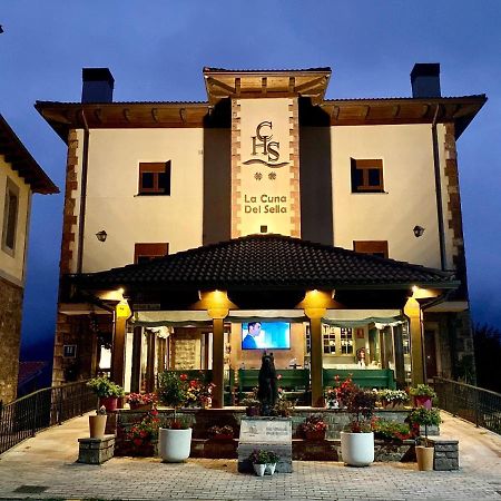 אוסחה דה סחאמברה Hotel La Cuna Del Sella מראה חיצוני תמונה