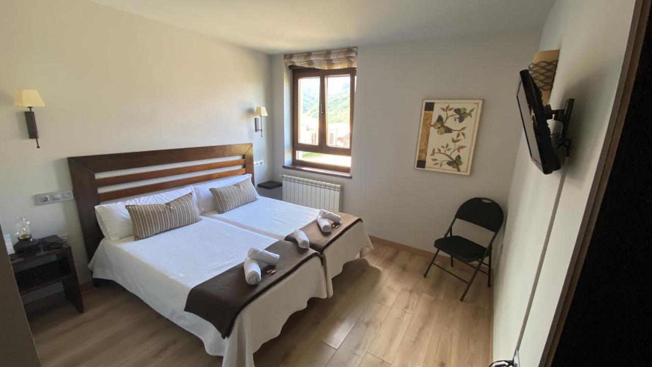אוסחה דה סחאמברה Hotel La Cuna Del Sella מראה חיצוני תמונה