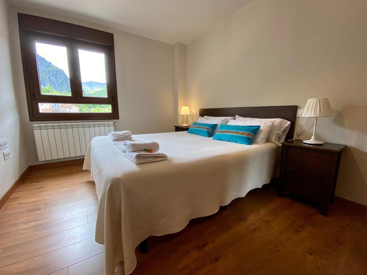 אוסחה דה סחאמברה Hotel La Cuna Del Sella מראה חיצוני תמונה