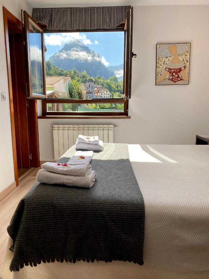 אוסחה דה סחאמברה Hotel La Cuna Del Sella מראה חיצוני תמונה